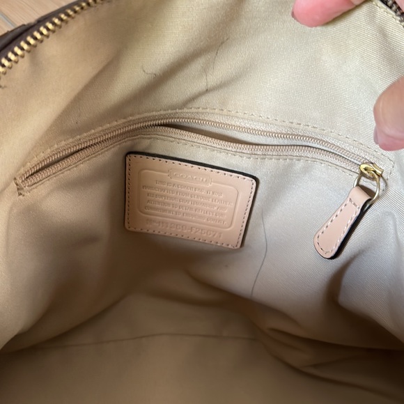 🤎Coach Crossbody🤎 - Picture 9 of 11